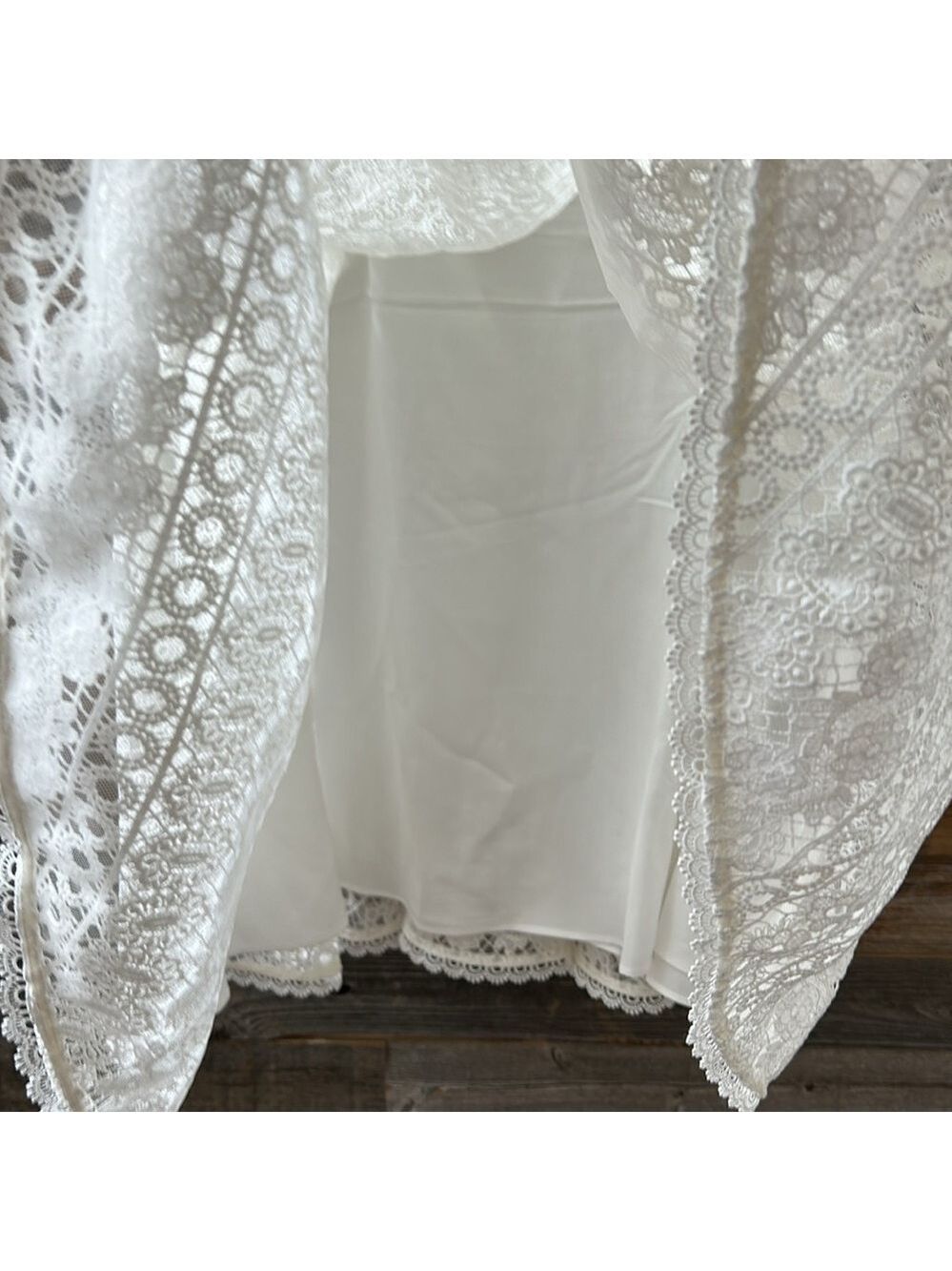 NWT Theia Margot Cold-Shoulder Lace White Dress, Size 4 - Picture 8 of 14
